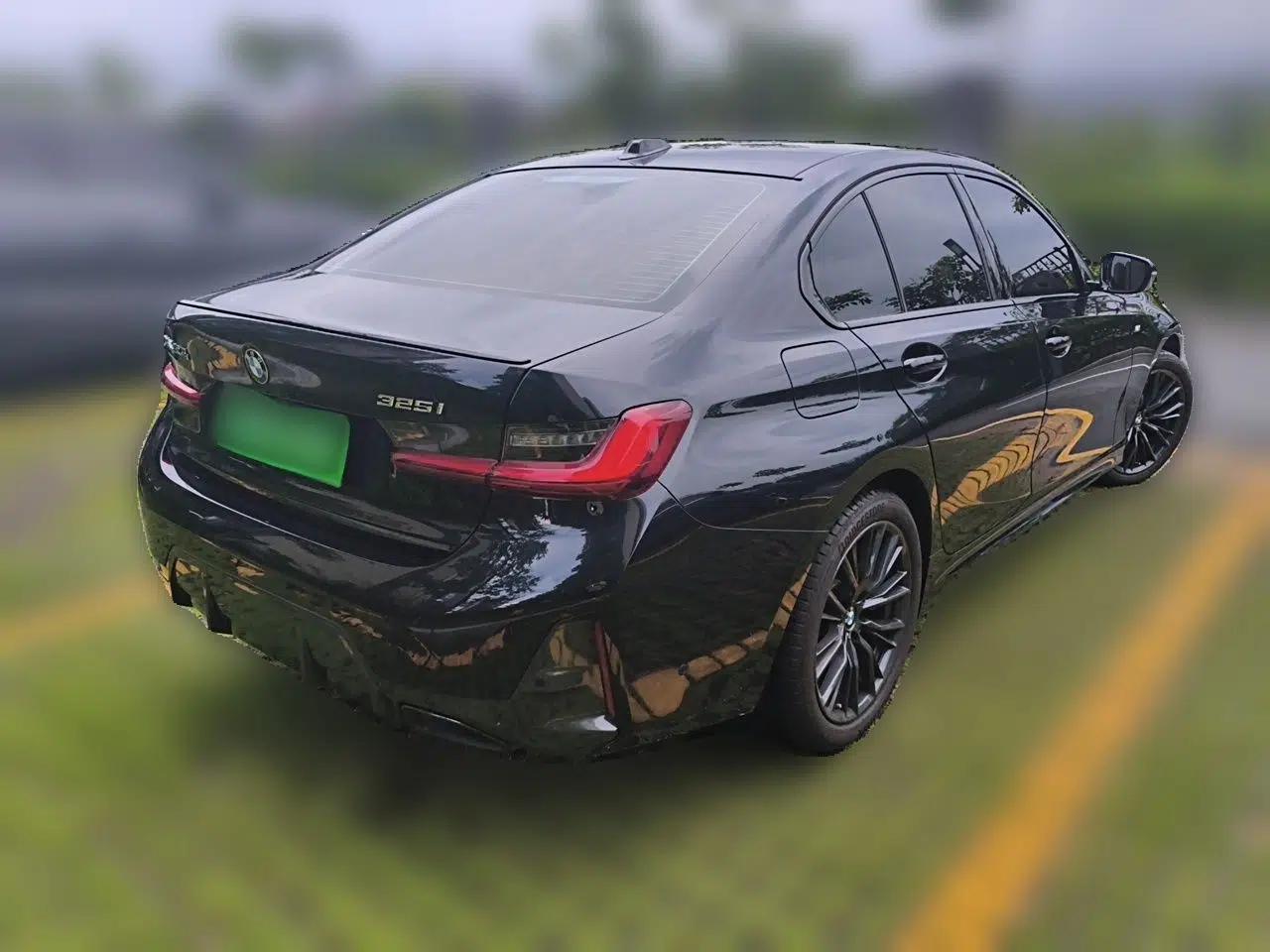BMW 3 Series 2023 325i M Sport Night Edition Package — миниатюра 6