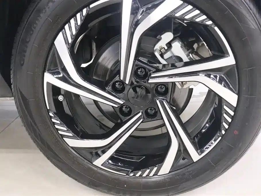 2023 Geely Boyue COOL 1.5TD Smart Edition — миниатюра 18