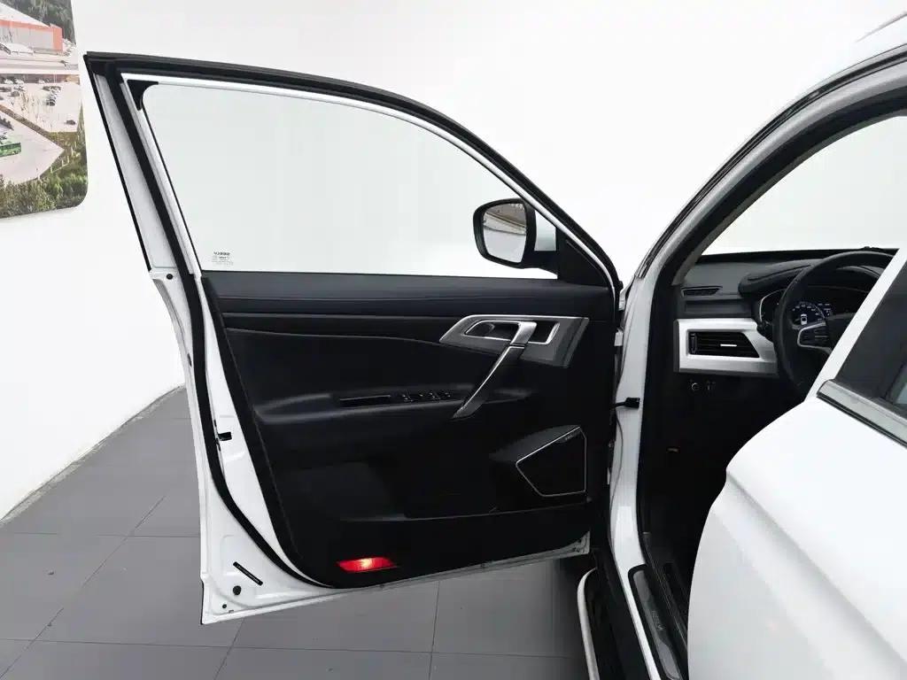 Geely Boyue 2016 1.8TD Automatic Four-Wheel Drive Smart Edition — миниатюра 8