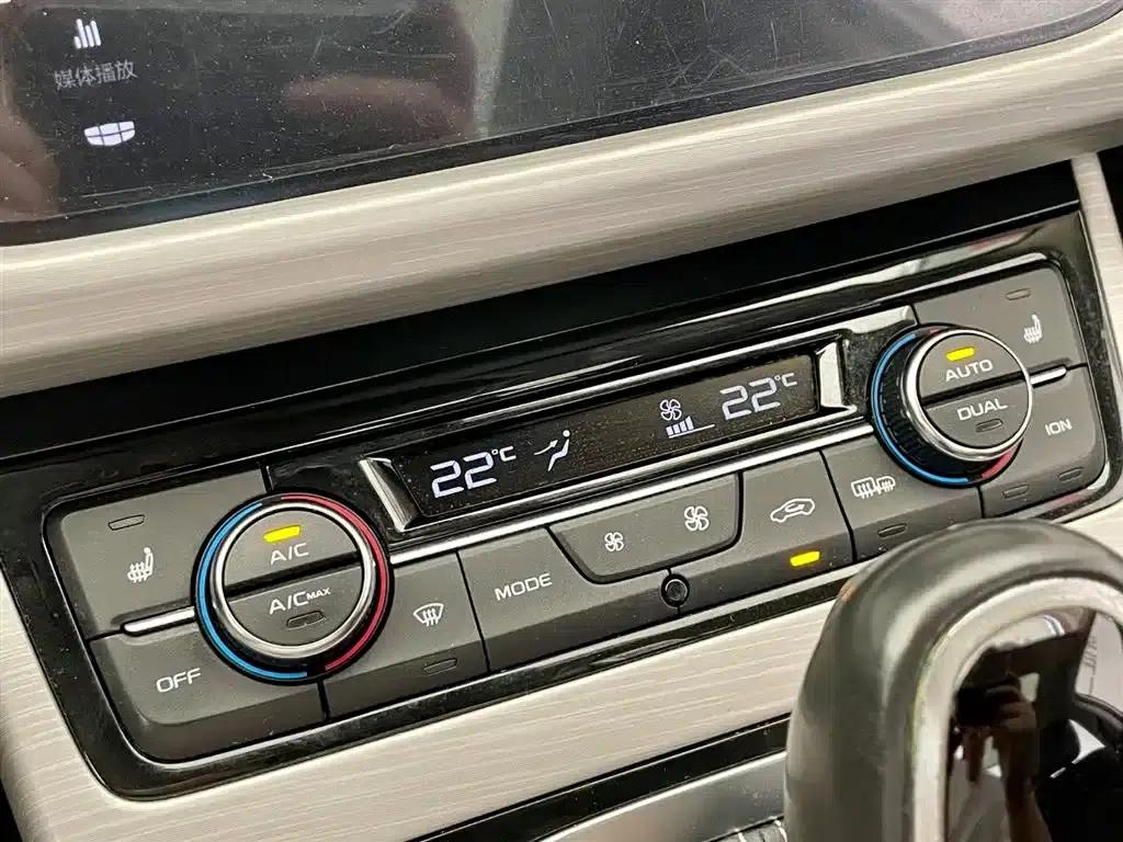 Geely Boyue 2018 1.8TD Automatic 2WD Smart 4G Connected Edition — миниатюра 11