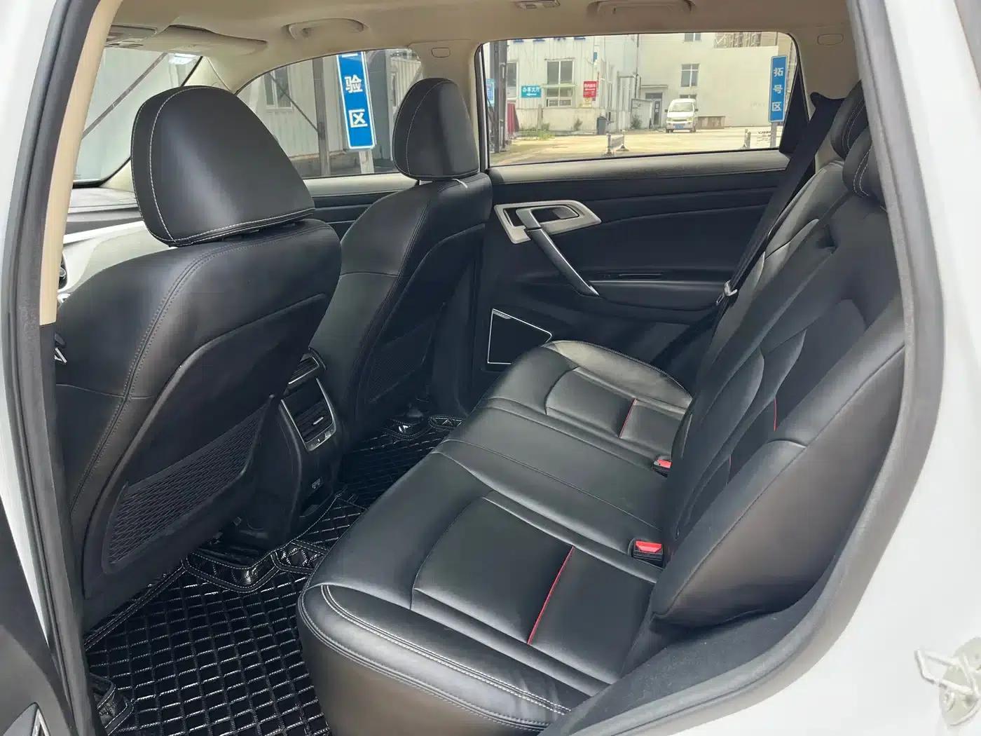 Geely Boyue 2018 1.8TD Automatic 2WD Intelligent Connected 4G Edition — миниатюра 4