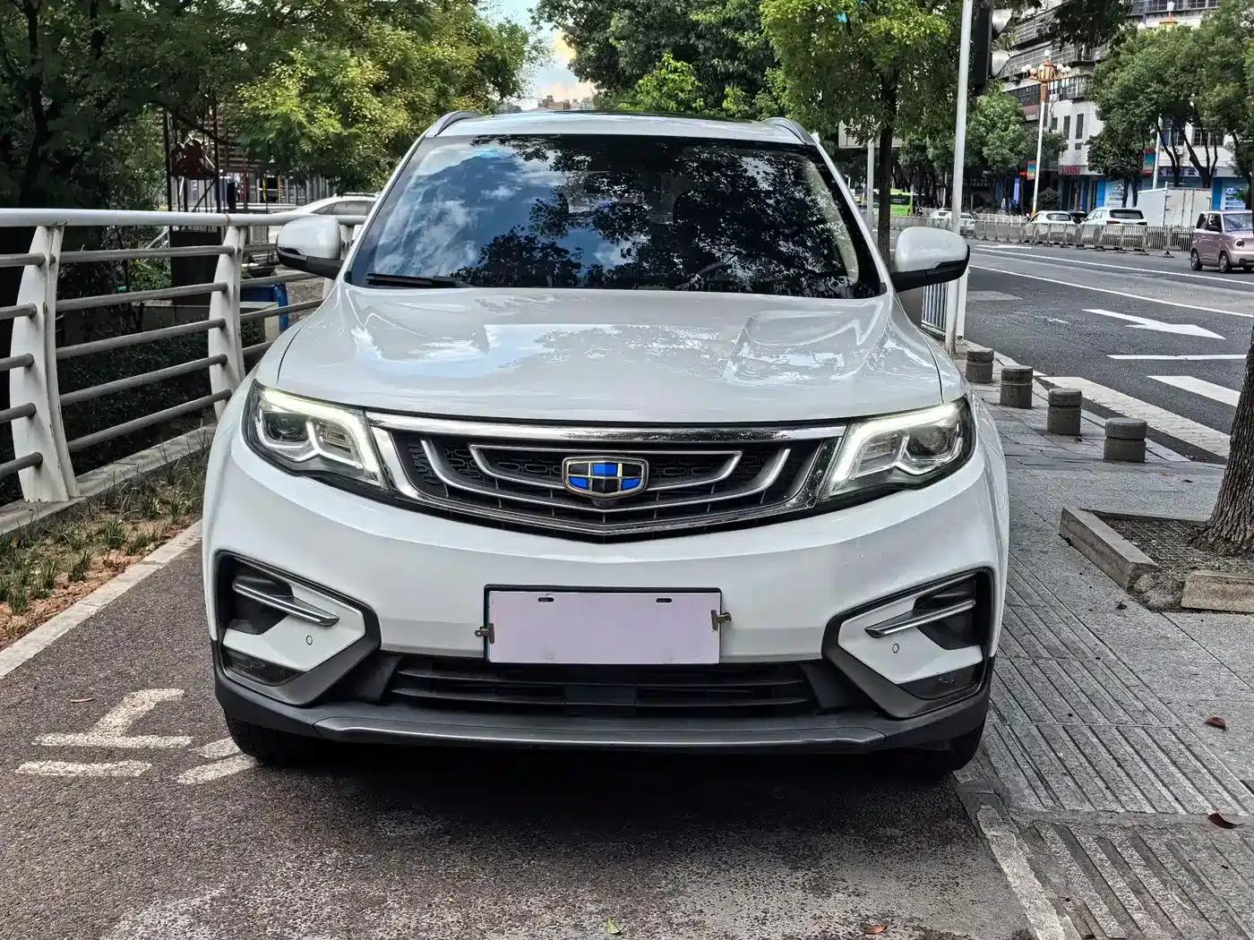 Geely Boyue 2018 1.8TD Automatic 2WD Intelligent Connected 4G Edition — миниатюра 2