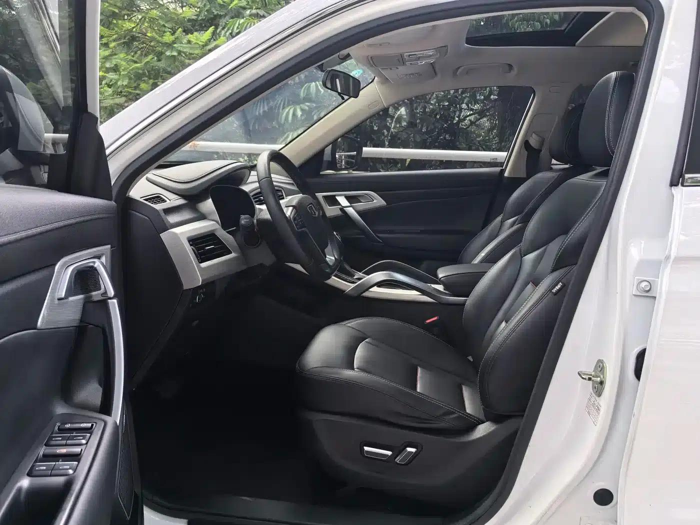 Geely Boyue 2018 1.8TD Automatic 2WD Intelligent Connected 4G Edition — миниатюра 4
