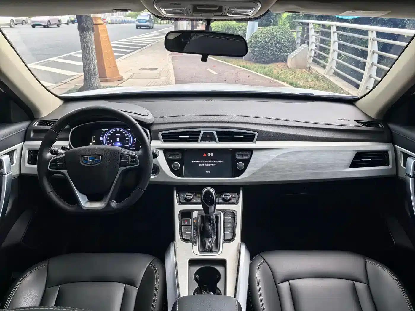 Geely Boyue 2018 1.8TD Automatic 2WD Intelligent Connected 4G Edition — миниатюра 6