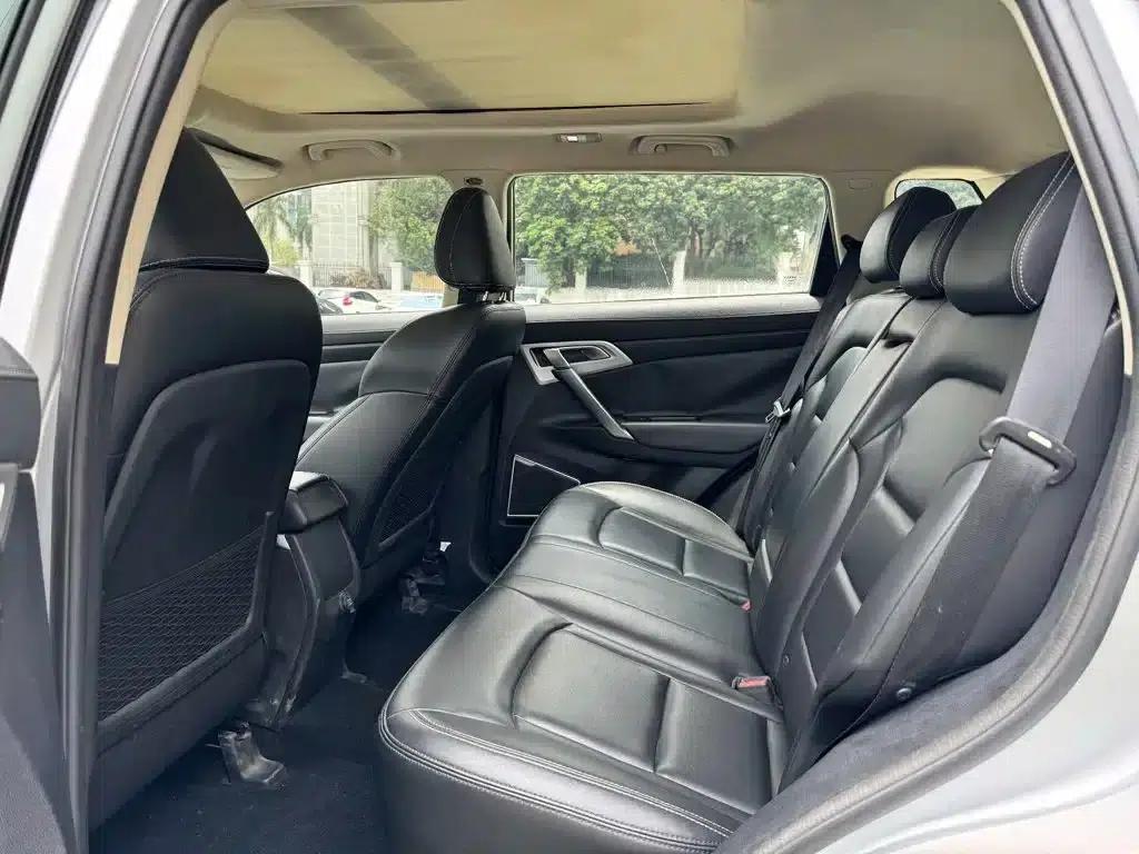 Geely Boyue 2016 2.0L Manual Smart Edition — миниатюра 4