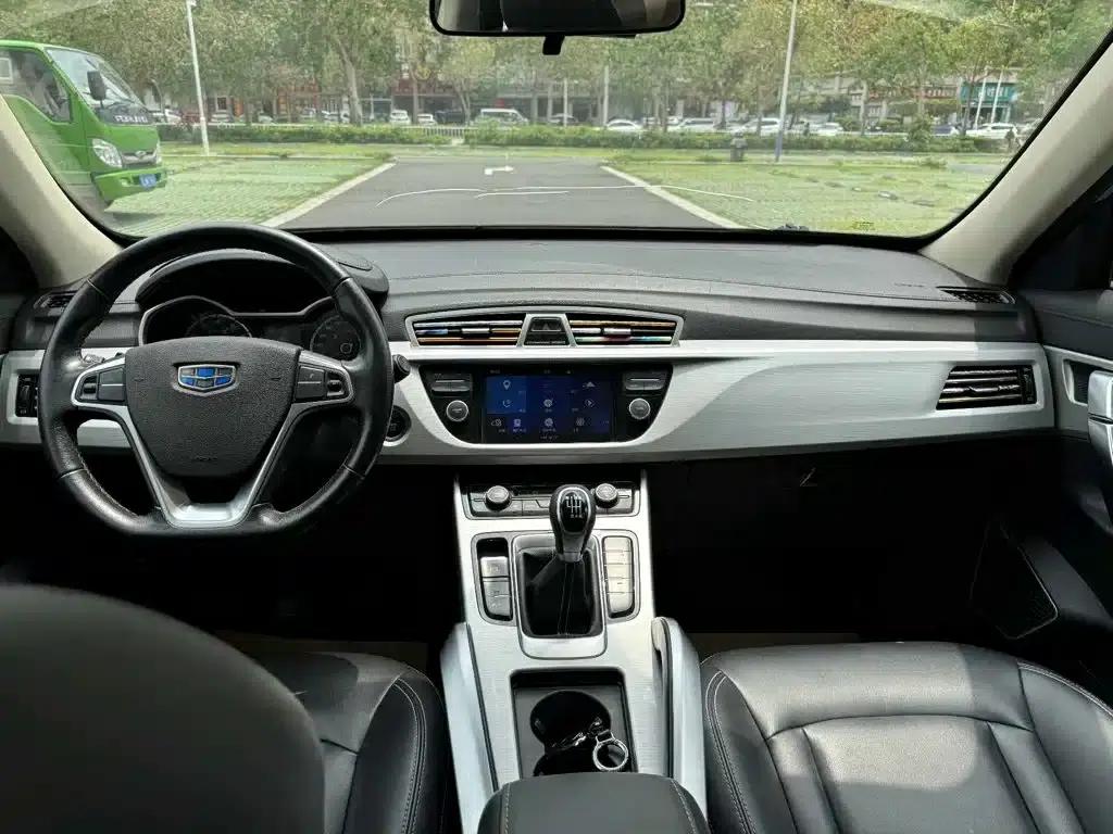 Geely Boyue 2016 2.0L Manual Smart Edition — миниатюра 6