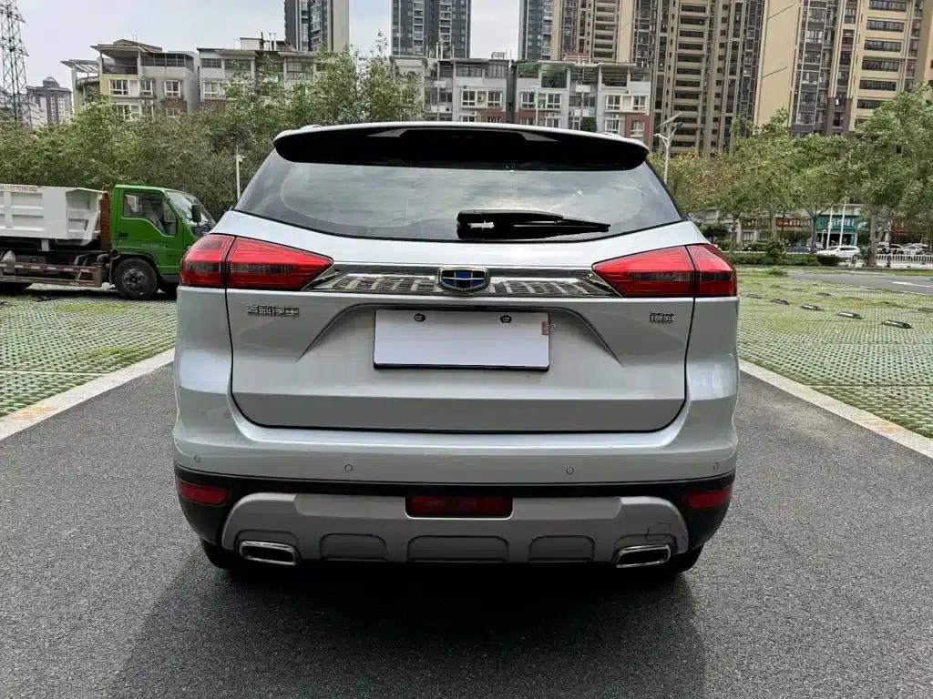Geely Boyue 2016 2.0L Manual Smart Edition — миниатюра 8