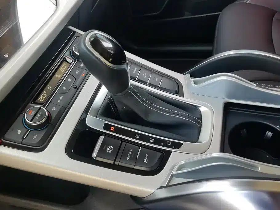 Geely Boyue 2018 1.8TD Automatic 2WD Intelligent Connected 4G Edition — миниатюра 16
