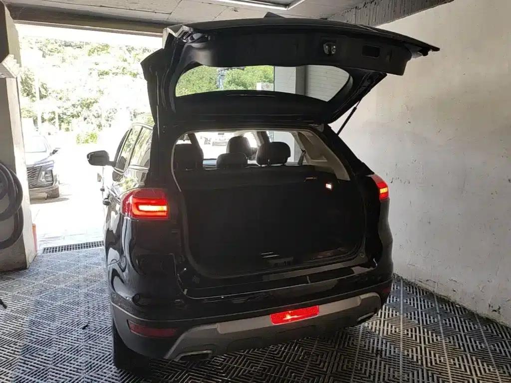 Geely Boyue 2016 2.0L Manual Smart Edition — миниатюра 19