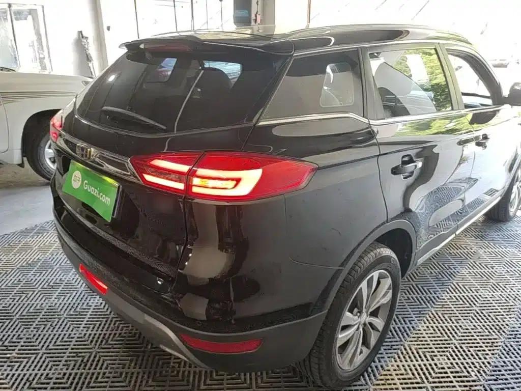 Geely Boyue 2016 2.0L Manual Smart Edition — миниатюра 7