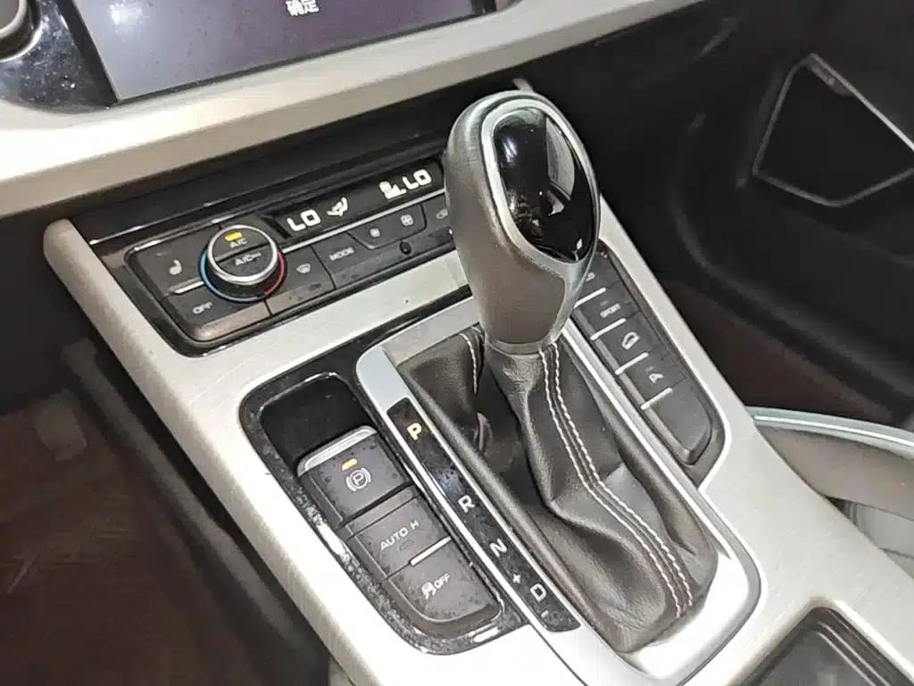 Geely Boyue 2018 1.8TD Automatic 2WD Intelligent Connected 4G Edition — миниатюра 14