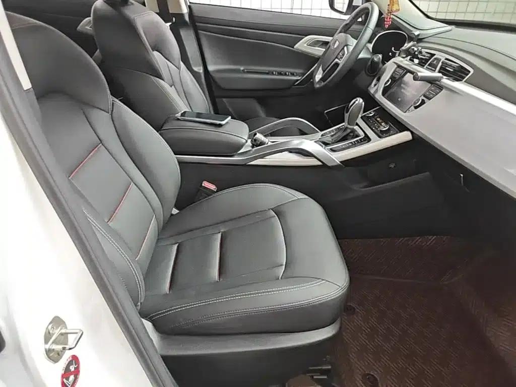 Geely Boyue 2018 1.8TD Automatic 2WD Intelligent Connected 4G Edition — миниатюра 25