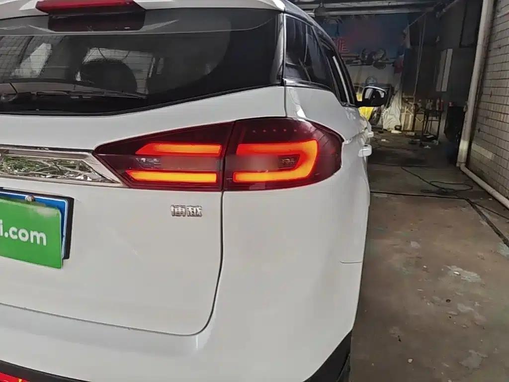 Geely Boyue 2018 1.8TD Automatic 2WD Intelligent Connected 4G Edition — миниатюра 8