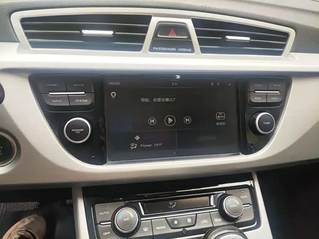 Geely Boyue 2016 1.8TD Automatic Intelligent Connectivity Model — миниатюра 6