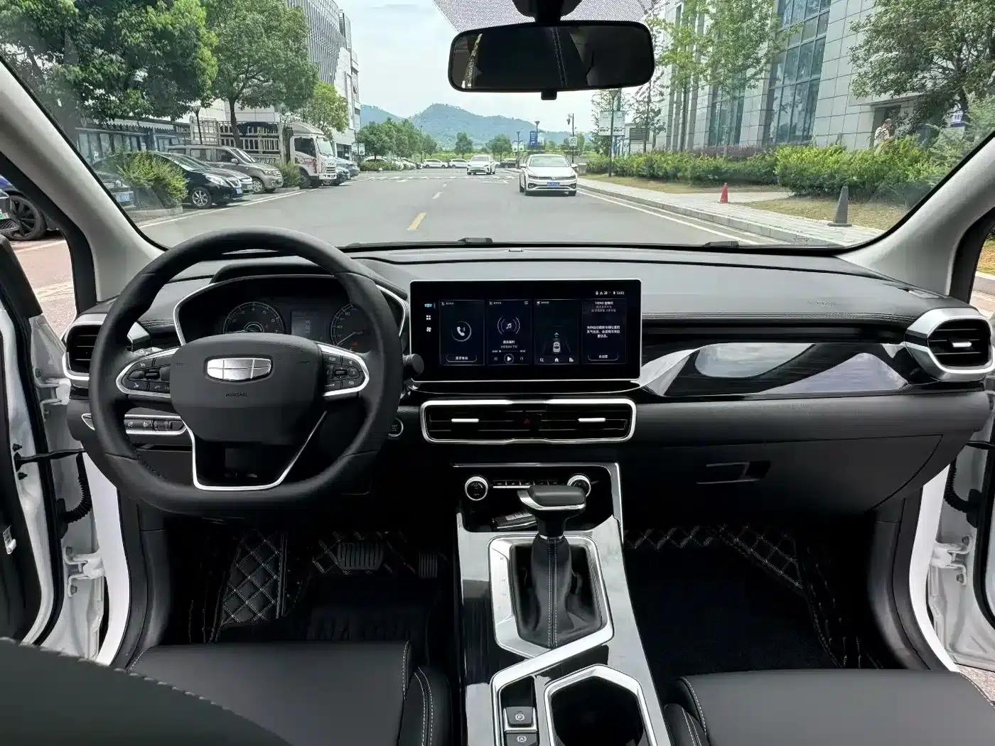 Geely Binyue 2025 1.5L CVT Super MAX — миниатюра 8