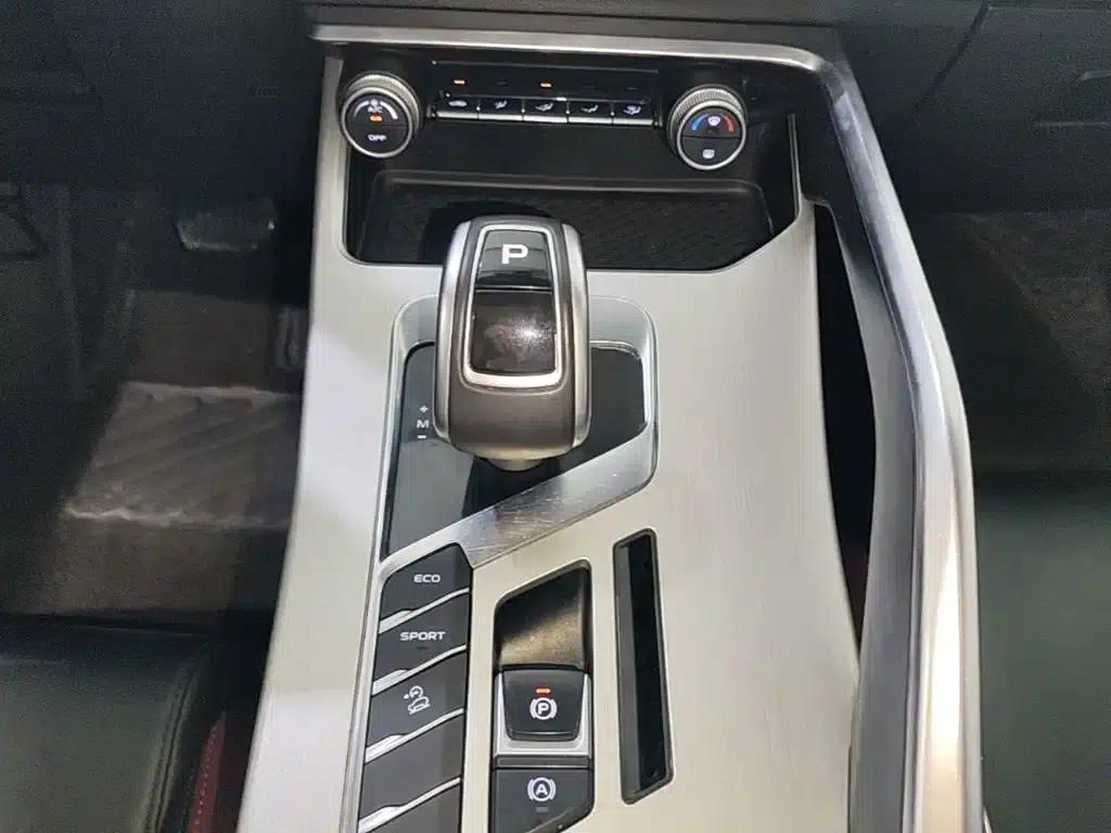 Geely Binyue 2020 Facelift 240T DCT Hunter — миниатюра 14