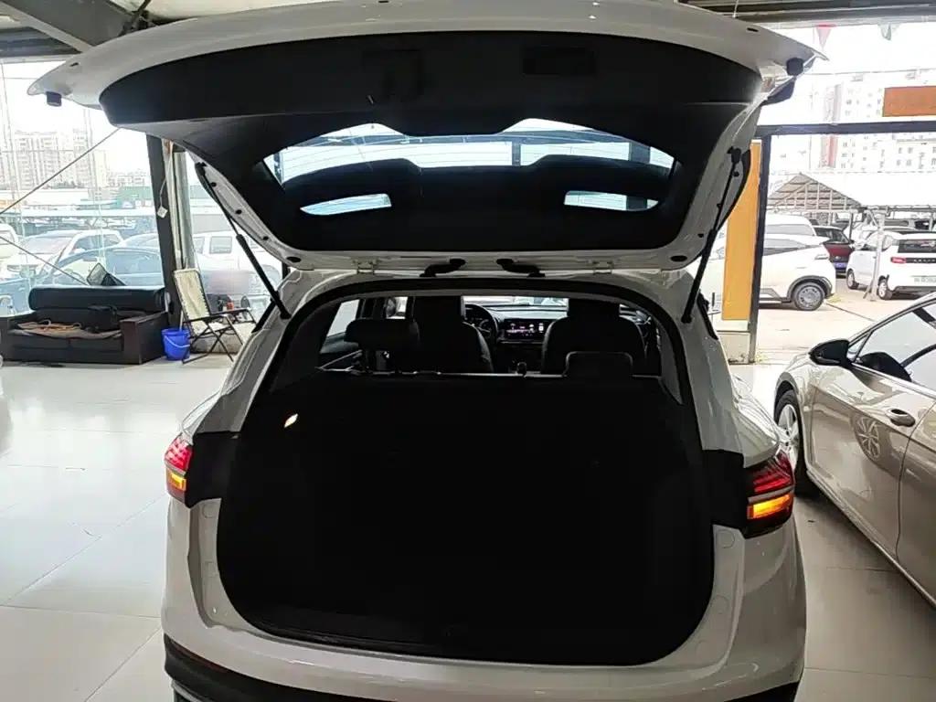Geely Binyue 2020 Facelift 240T DCT Hunter — миниатюра 19