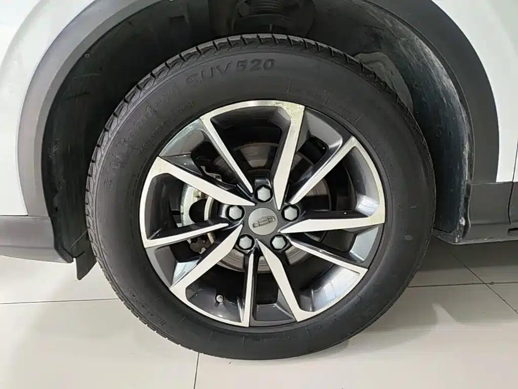 Geely Binyue 2020 Facelift 240T DCT Hunter — миниатюра 23