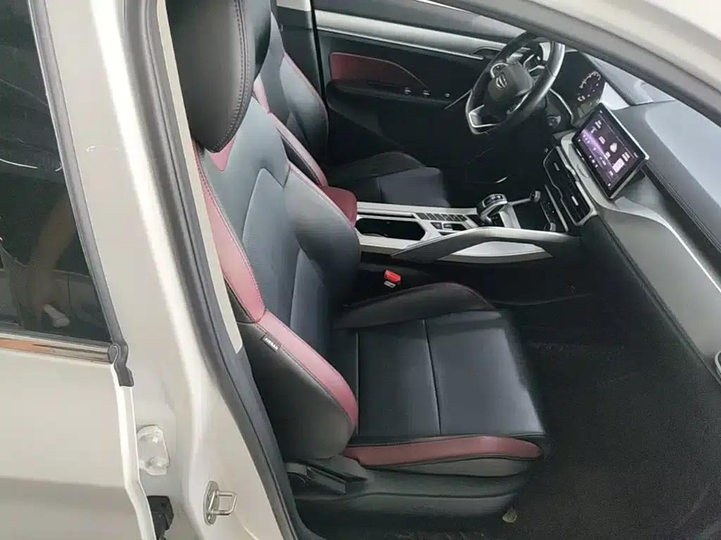 Geely Binyue 2020 Facelift 240T DCT Hunter — миниатюра 25