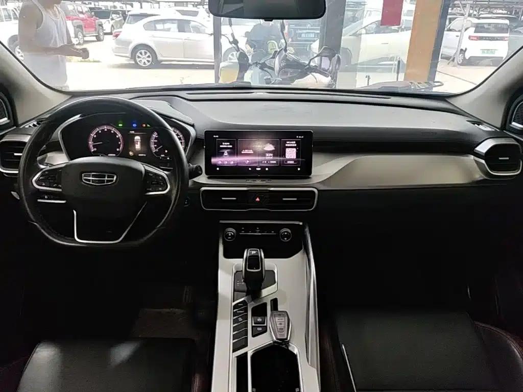 Geely Binyue 2020 Facelift 240T DCT Hunter — миниатюра 10
