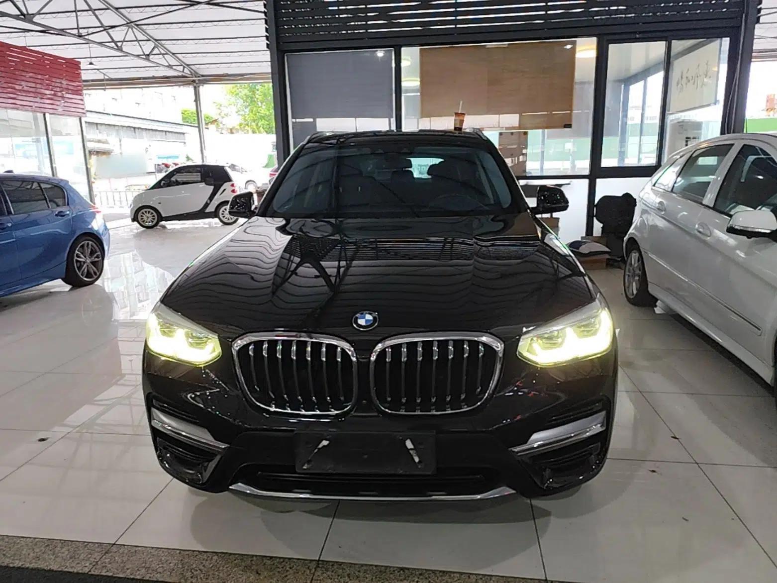 BMW X3 2019 xDrive28i Luxury Package — миниатюра 2
