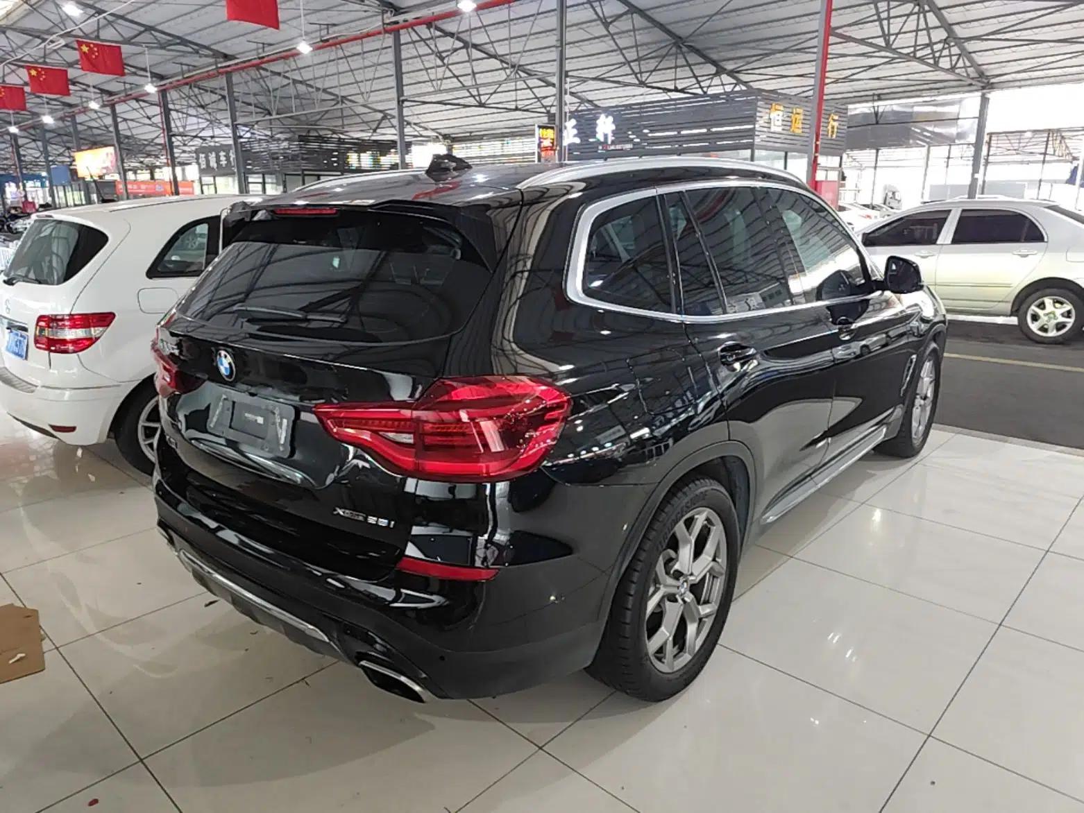BMW X3 2019 xDrive28i Luxury Package — миниатюра 6