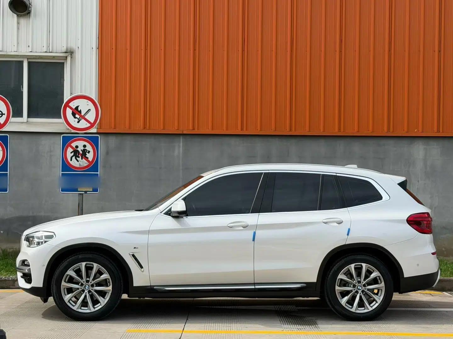 BMW X3 2018 xDrive25i Luxury Package China V — миниатюра 3
