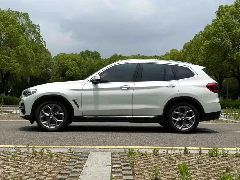 BMW X3 2021 Facelift xDrive28i Luxury Package — миниатюра 4