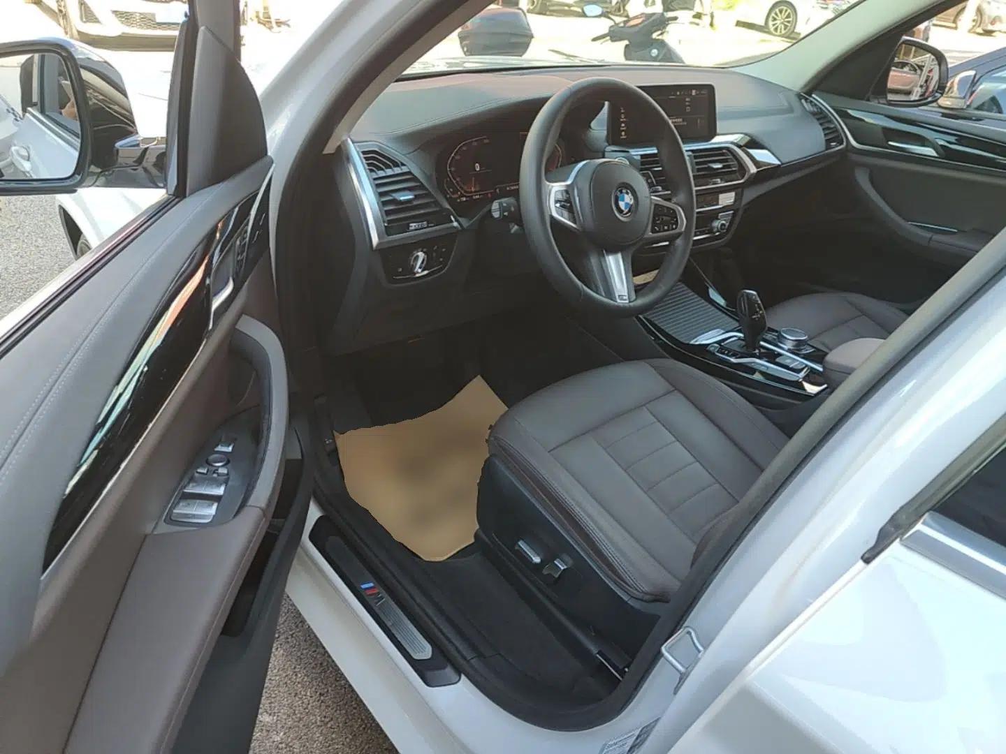 BMW X3 2020 xDrive25i M Sport Package — миниатюра 23