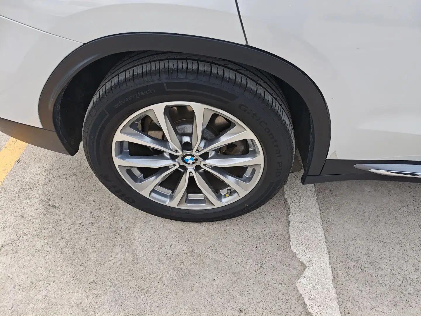 BMW X3 2020 xDrive25i Luxury Package — миниатюра 11