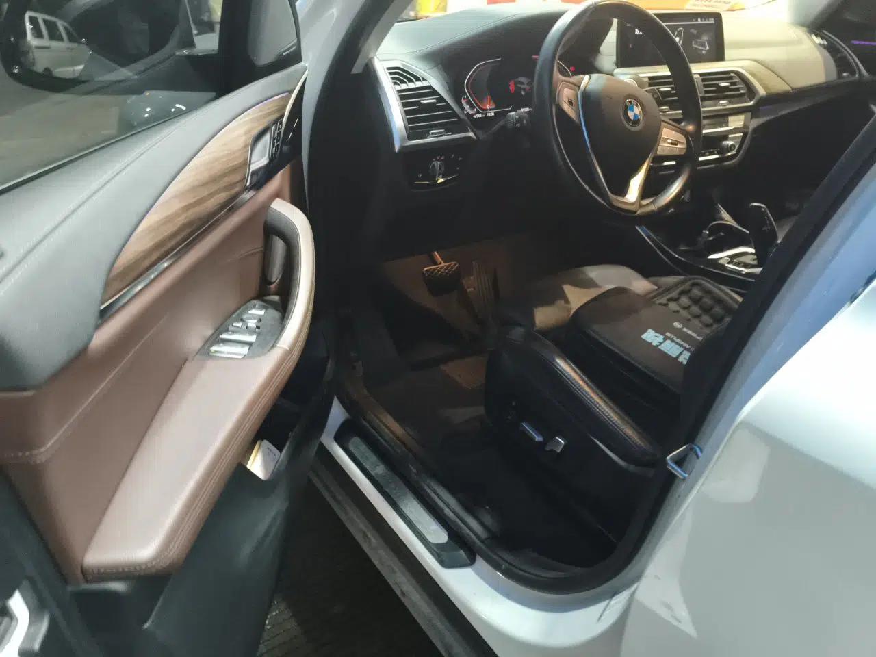 BMW X3 2021 xDrive28i Luxury Package — миниатюра 16
