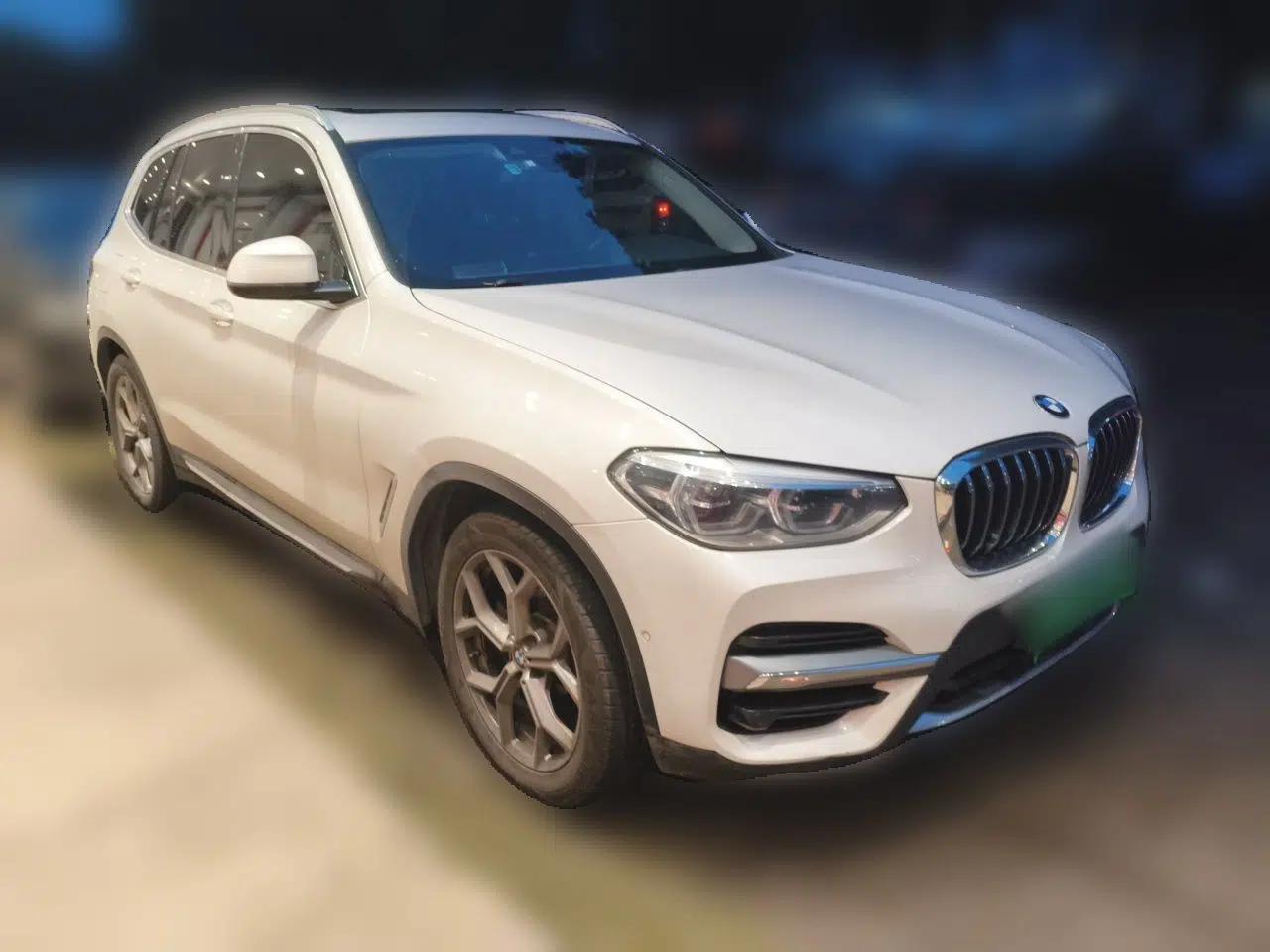 BMW X3 2021 xDrive28i Luxury Package — миниатюра 3