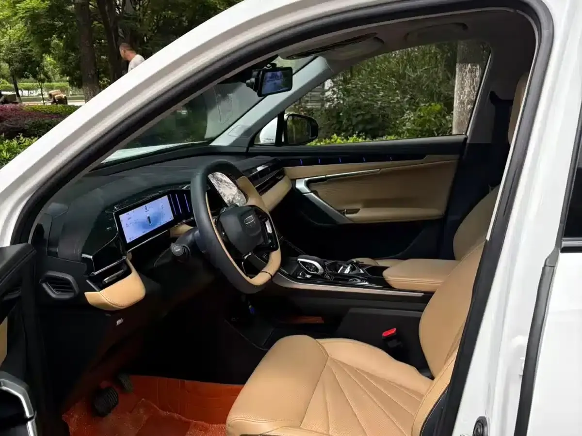 Geely Boyue L 2023 1.5TD DCT Premium Edition — миниатюра 4