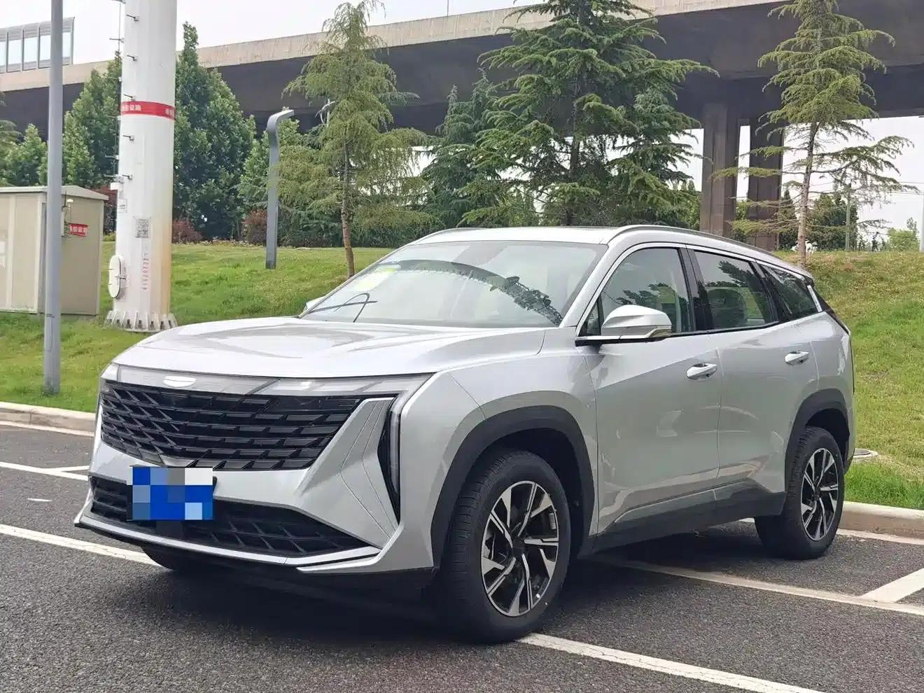 Geely Boyue L 2024 1.5TD DCT Dragon Edition — миниатюра 1