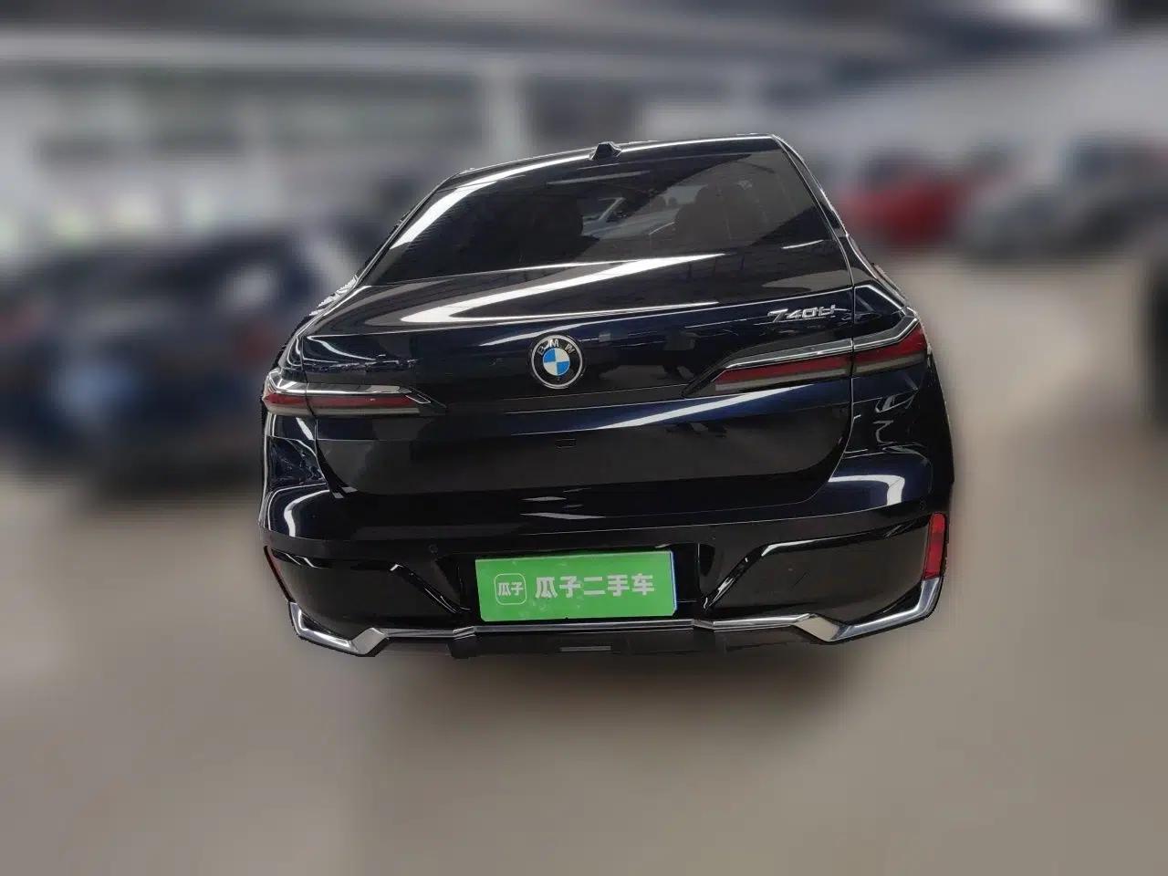 BMW 7 Series 2026 Model 740Li Leading-Edge M Sport Package — миниатюра 5