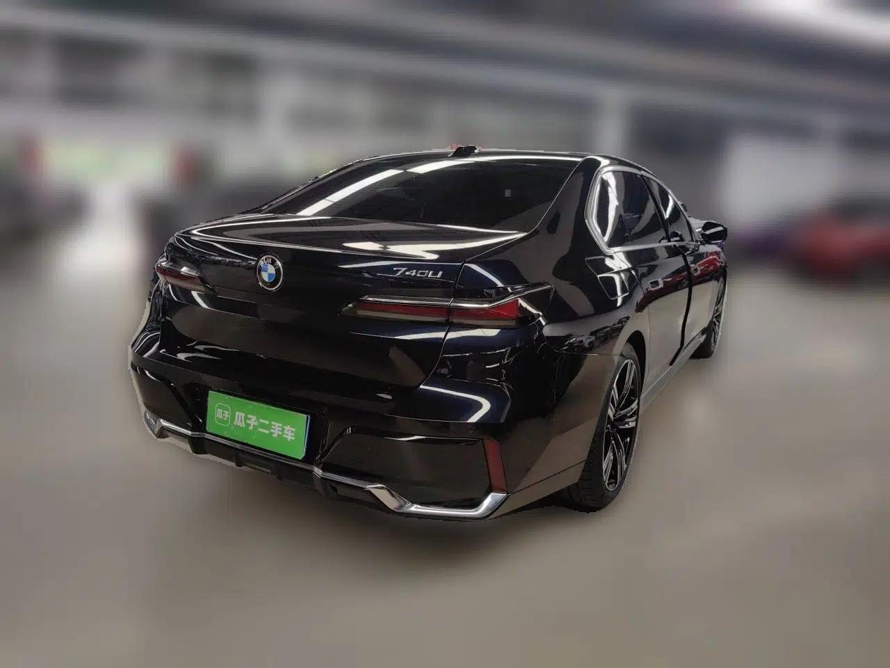 BMW 7 Series 2026 Model 740Li Leading-Edge M Sport Package — миниатюра 6