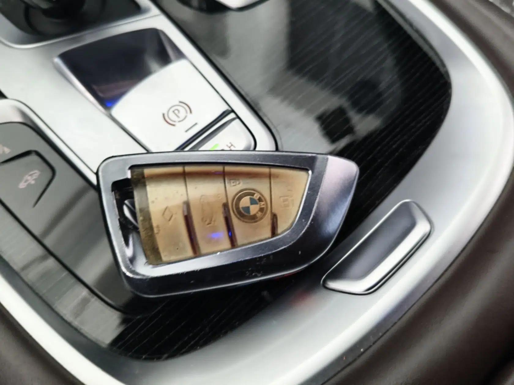 BMW 7 Series 2019 740Li Leading Model M Sport Package — миниатюра 17
