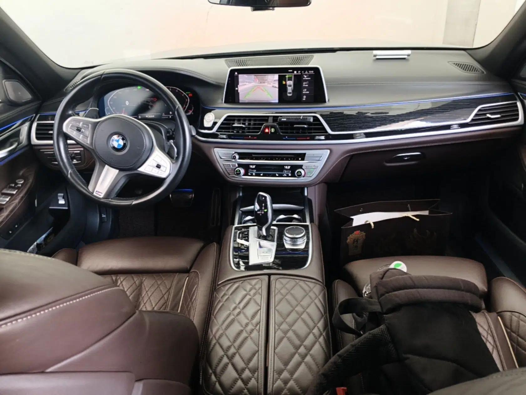 BMW 7 Series 2019 740Li Leading Model M Sport Package — миниатюра 18