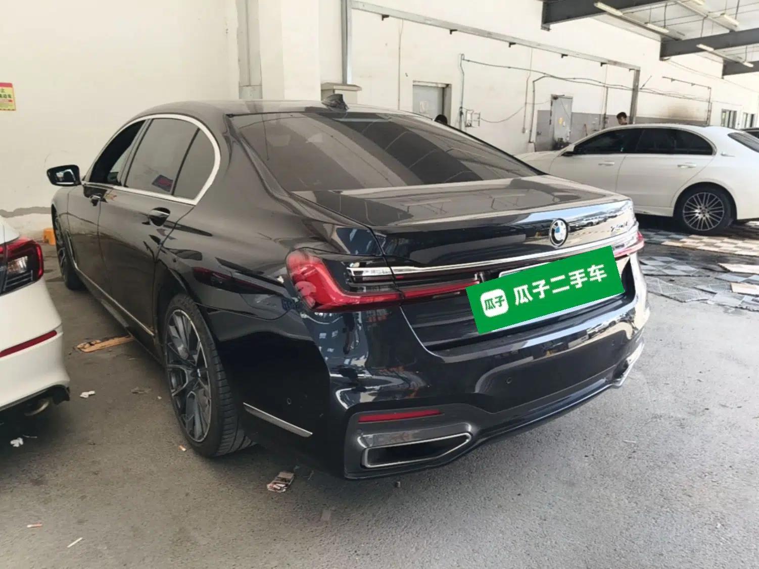 BMW 7 Series 2019 740Li Leading Model M Sport Package — миниатюра 4