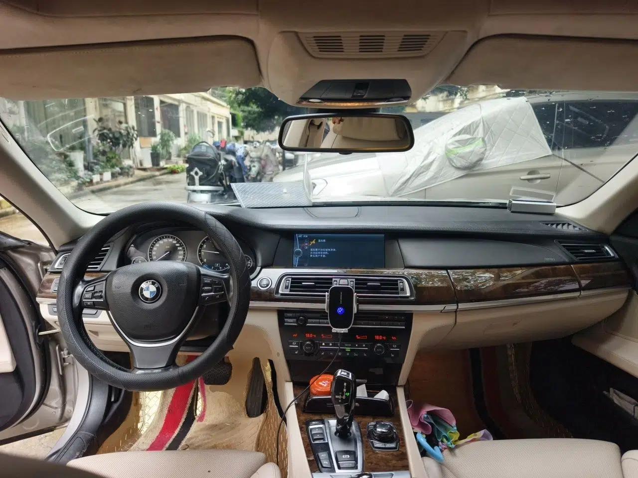 BMW 7 Series 2010 760Li — миниатюра 9