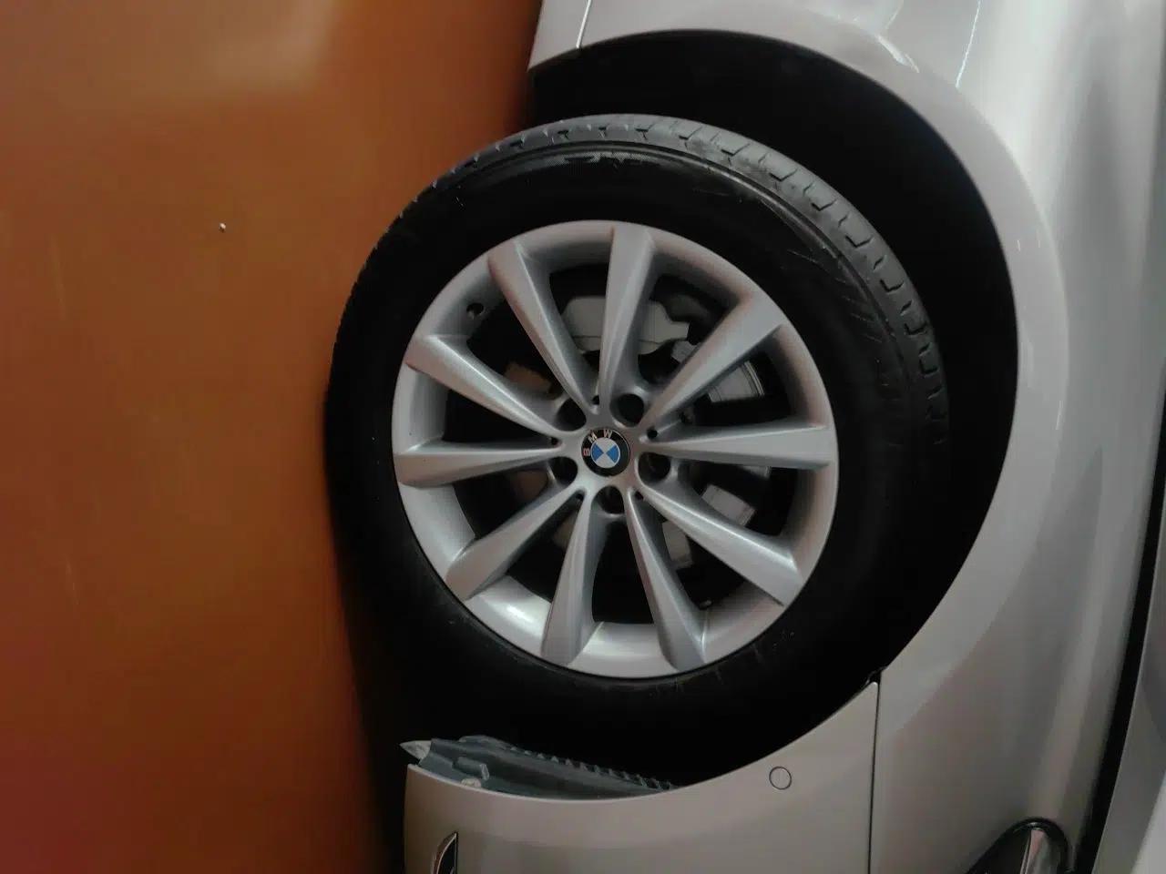 BMW 7 Series 2017 730Li Luxury Model — миниатюра 8