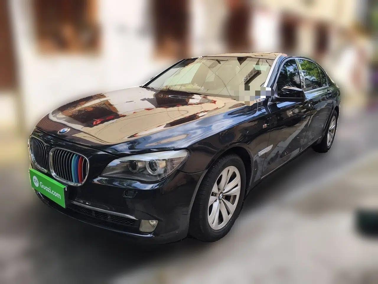BMW 7 Series 2009 730Li Luxury Model — миниатюра 1