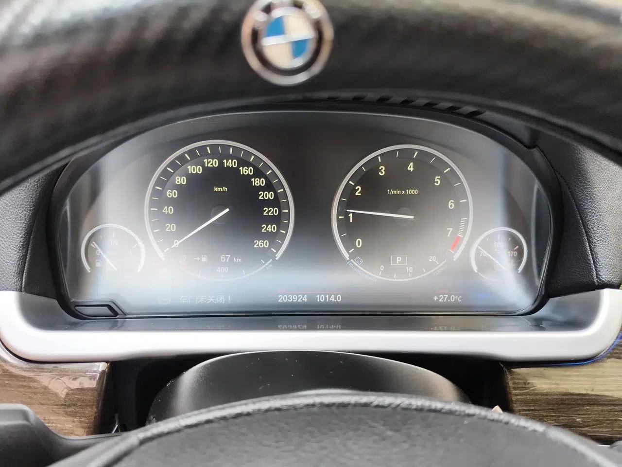 BMW 7 Series 2009 730Li Luxury Model — миниатюра 11