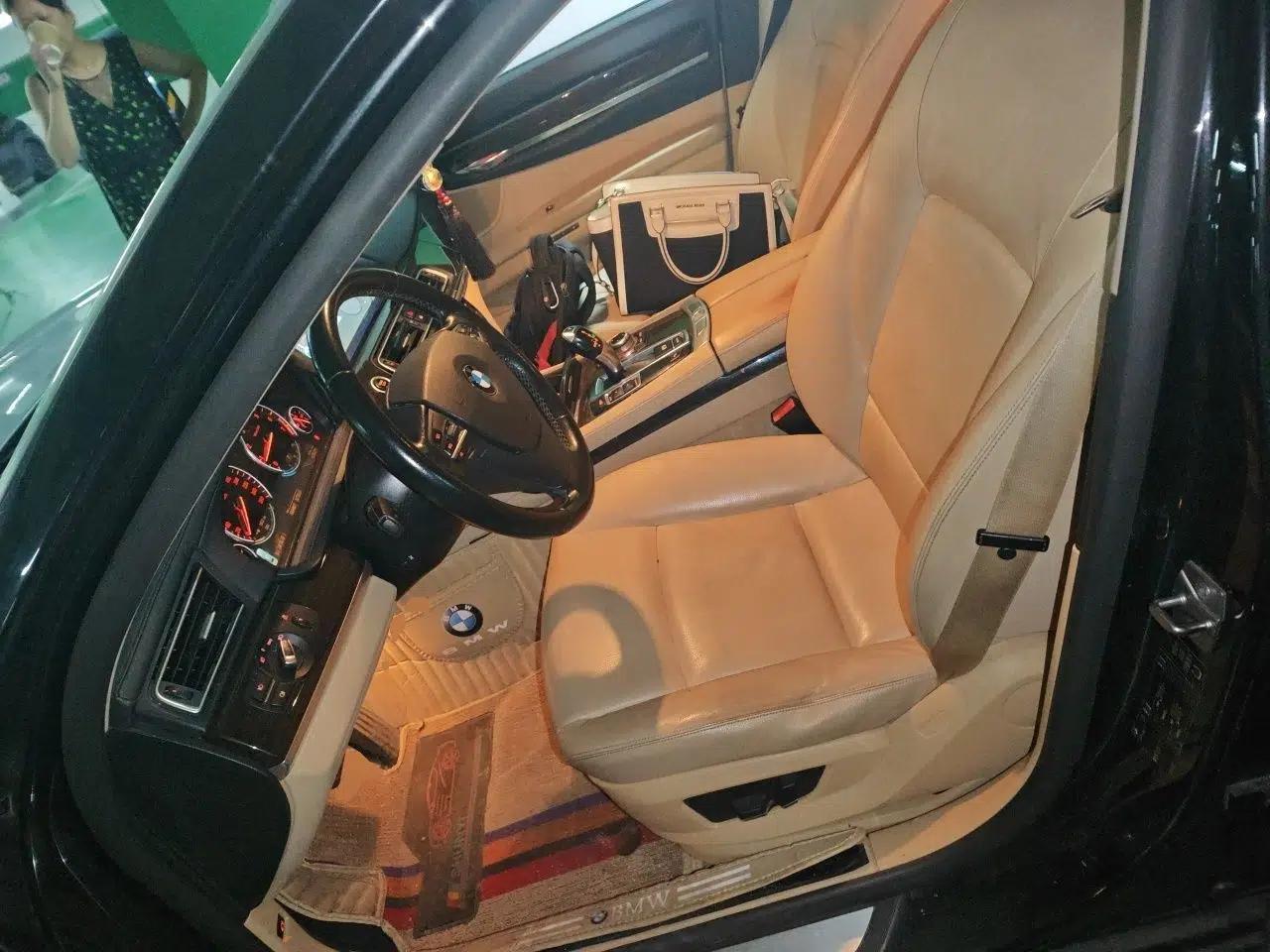BMW 7 Series 2011 730Li Elegant Model — миниатюра 15