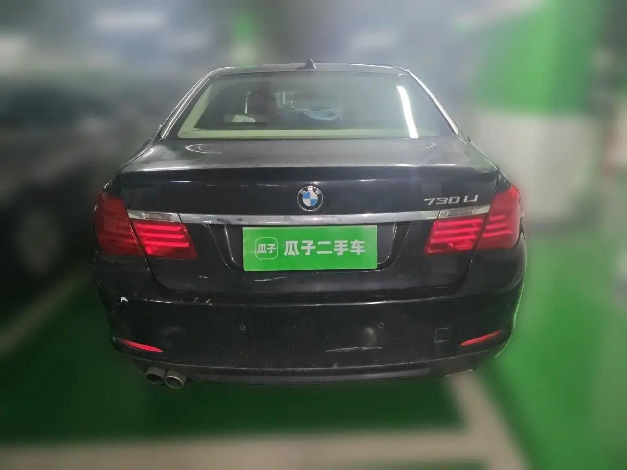 BMW 7 Series 2011 730Li Elegant Model — миниатюра 5