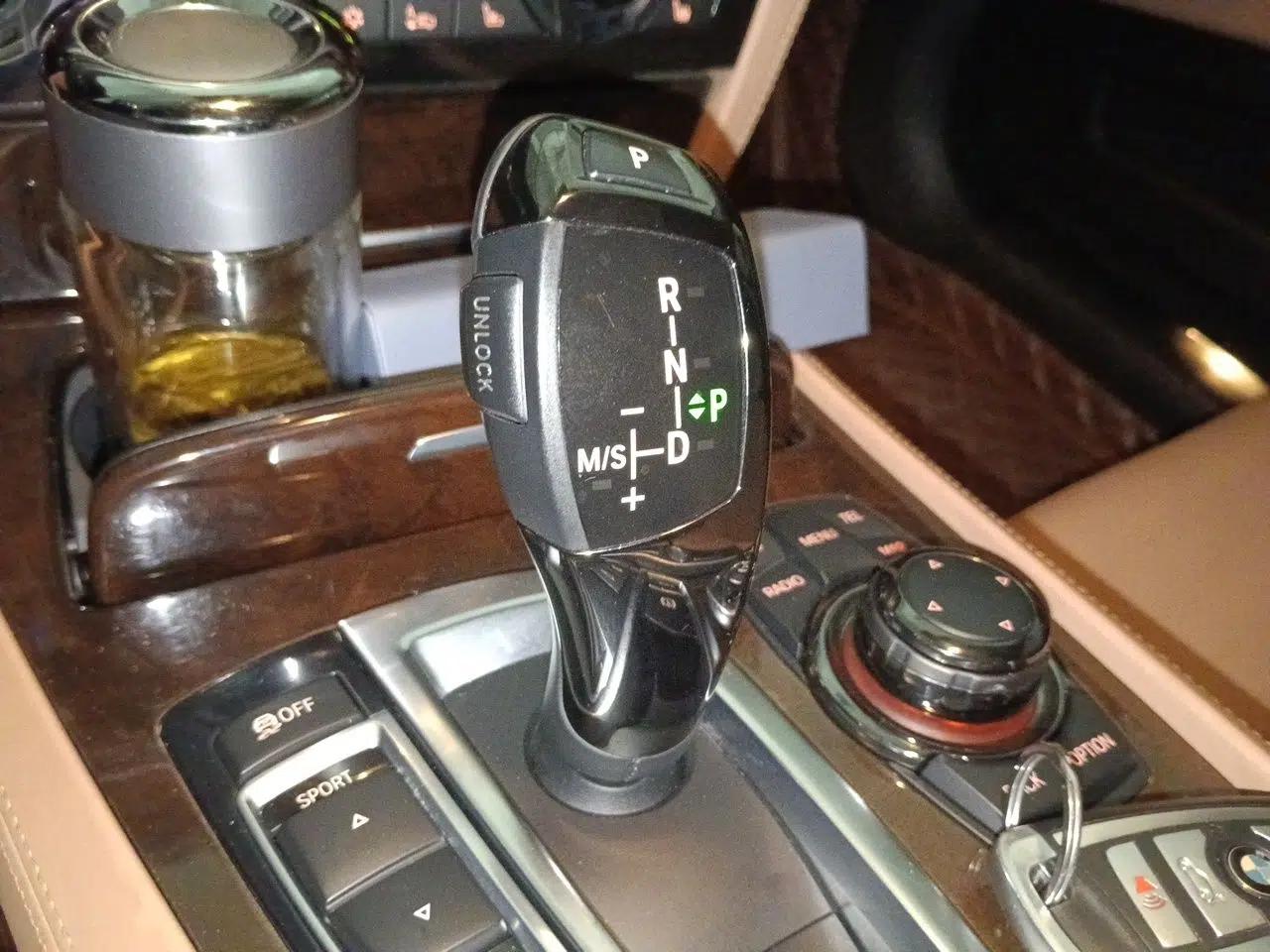 BMW 7 Series 2010 760Li — миниатюра 14