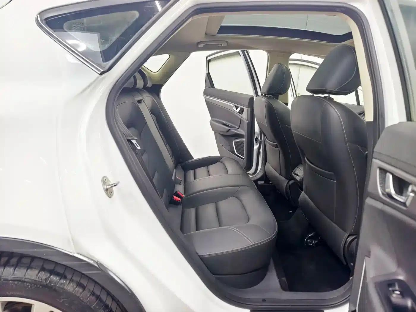 Geely GS 2016 Sport Edition 1.3T Automatic Leading Model — миниатюра 16
