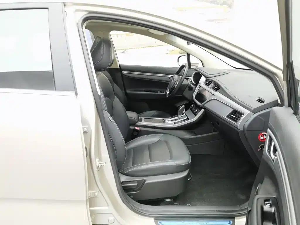 Geely GS 2018 Sport Edition 1.8L Automatic Premium Model — миниатюра 23