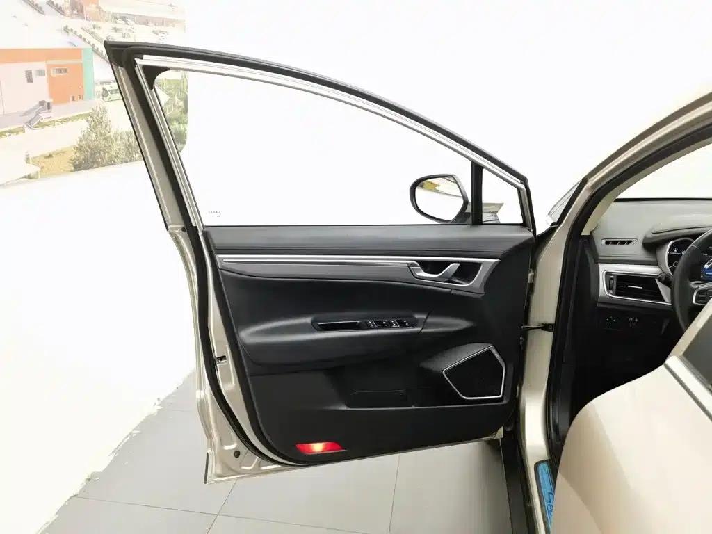 Geely GS 2018 Sport Edition 1.8L Automatic Premium Model — миниатюра 8