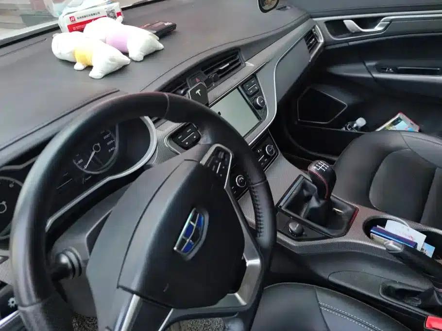 Geely GS 2016 Elegant Edition 1.3T Manual Leading Model — миниатюра 13
